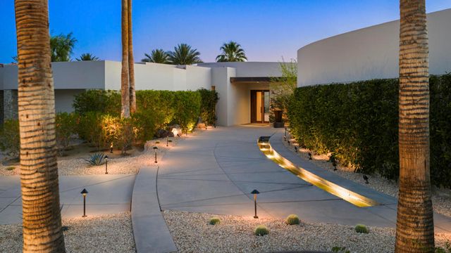 30 Hillcrest Drive, Rancho Mirage, CA 92270