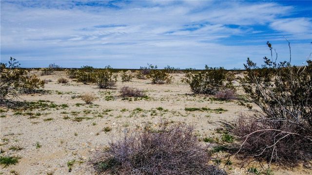0 Sunny Sands Drive, Joshua Tree, CA 92252