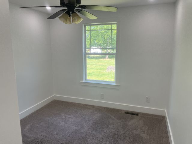 5833 Seminary Rd, Smyrna, TN 37167