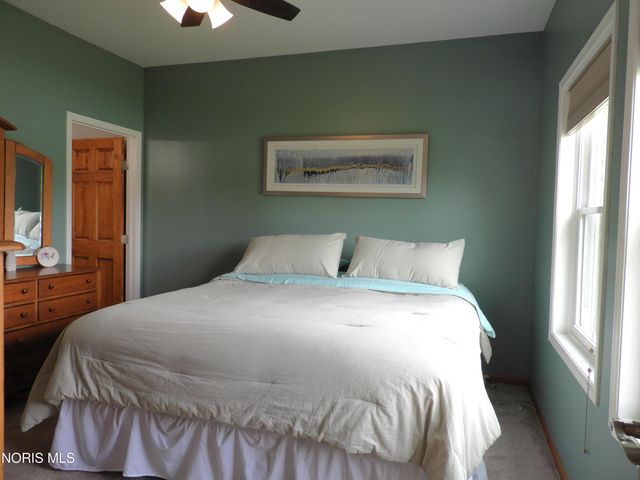 1513 Cogans Lane, Bowling Green, OH 43402