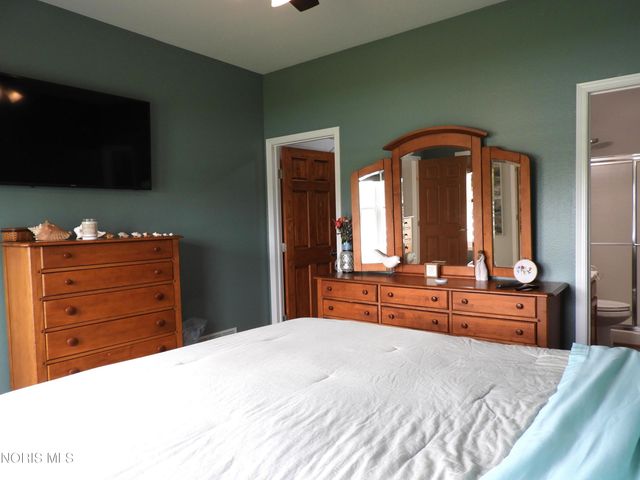 1513 Cogans Lane, Bowling Green, OH 43402