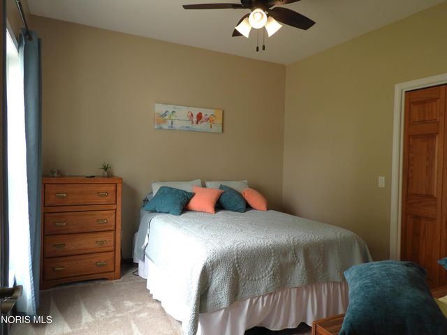 1513 Cogans Lane, Bowling Green, OH 43402