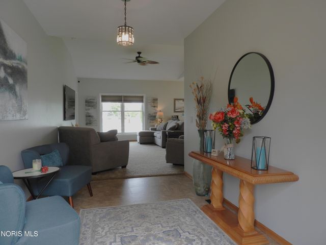 1513 Cogans Lane, Bowling Green, OH 43402