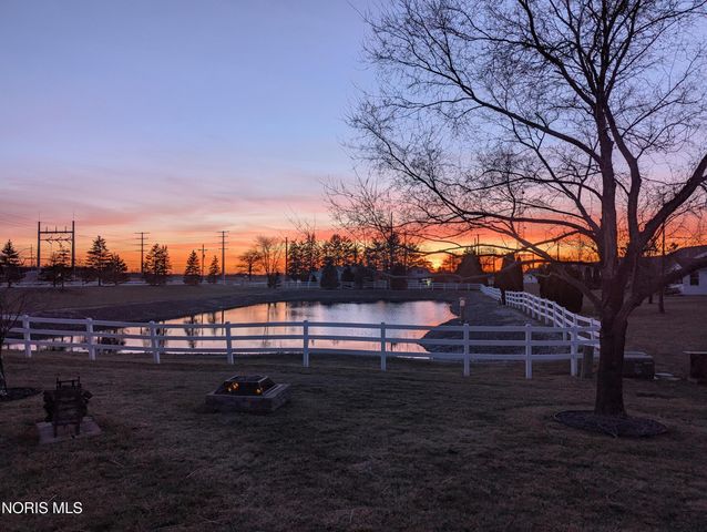 1513 Cogans Lane, Bowling Green, OH 43402