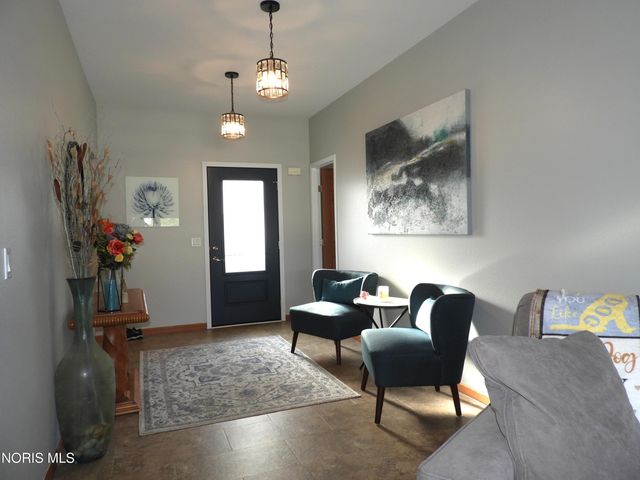 1513 Cogans Lane, Bowling Green, OH 43402
