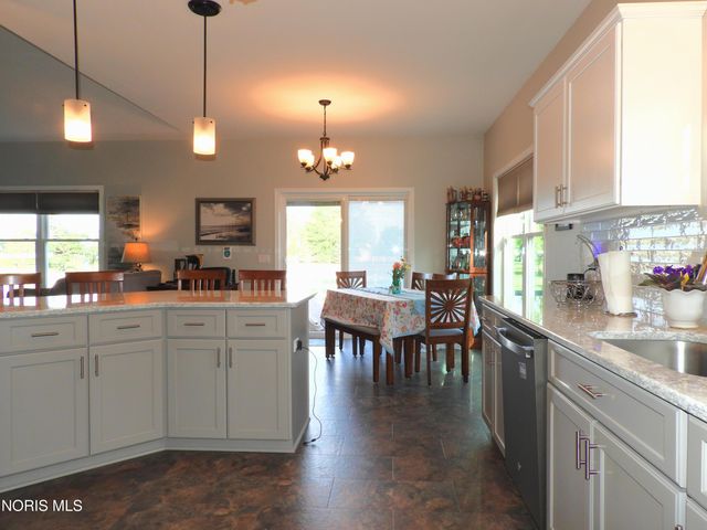 1513 Cogans Lane, Bowling Green, OH 43402