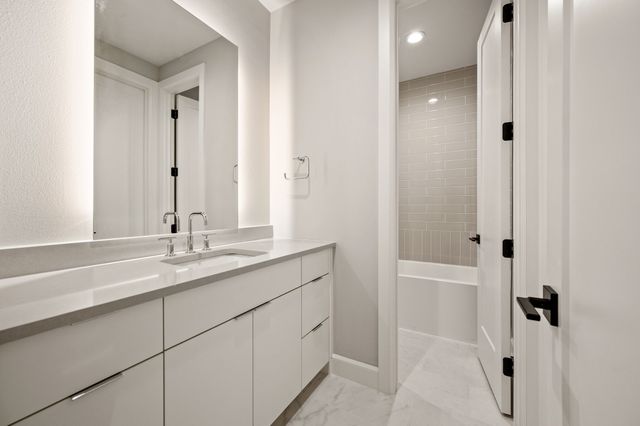 2850 Lakeside Parkway 106, Flower Mound, TX 75022