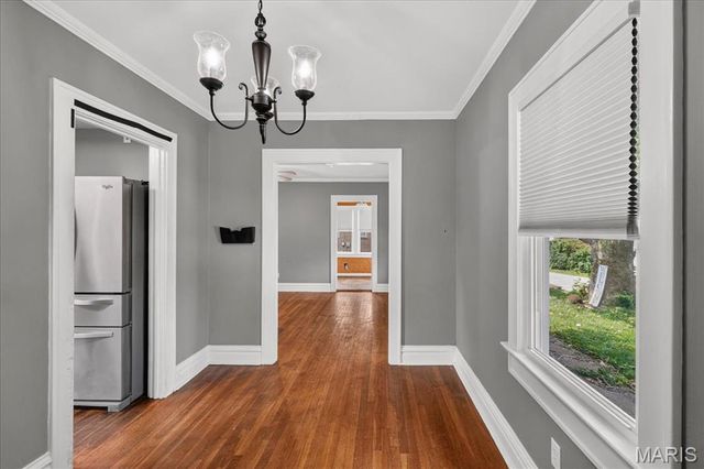 9122 Delphine Avenue, St Louis, MO 63114