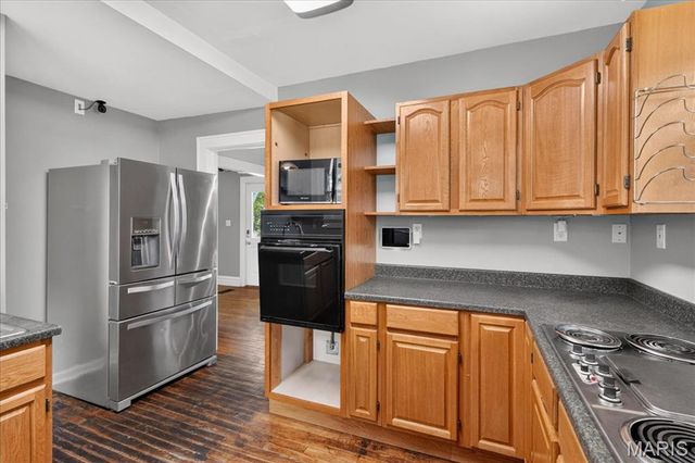 9122 Delphine Avenue, St Louis, MO 63114