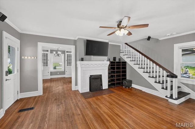9122 Delphine Avenue, St Louis, MO 63114