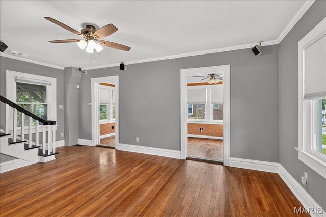 9122 Delphine Avenue, St Louis, MO 63114