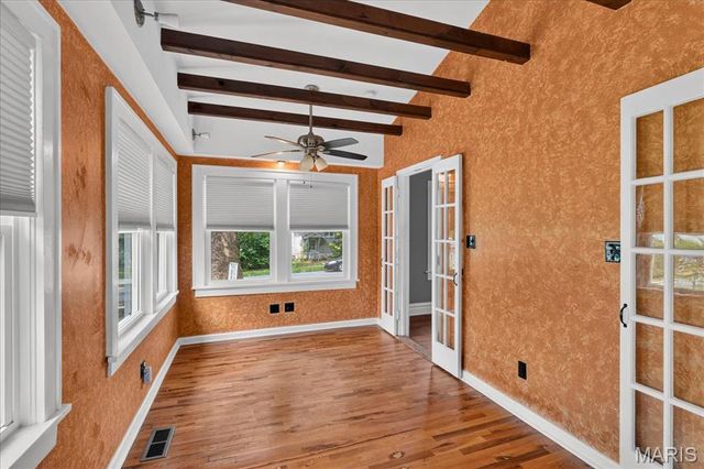 9122 Delphine Avenue, St Louis, MO 63114
