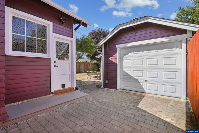 1919 5th St NE, Salem, OR 97301