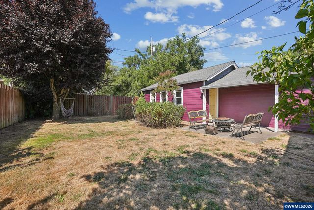 1919 5th St NE, Salem, OR 97301