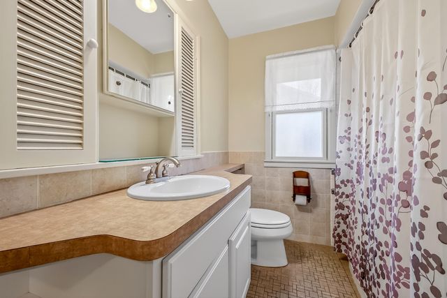 1201 Mills Avenue, Muskegon, MI 49445