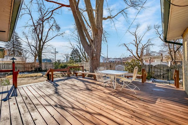 1201 Mills Avenue, Muskegon, MI 49445