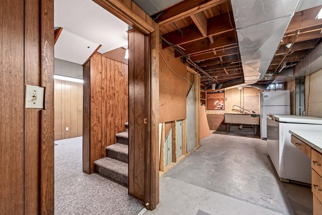 1201 Mills Avenue, Muskegon, MI 49445