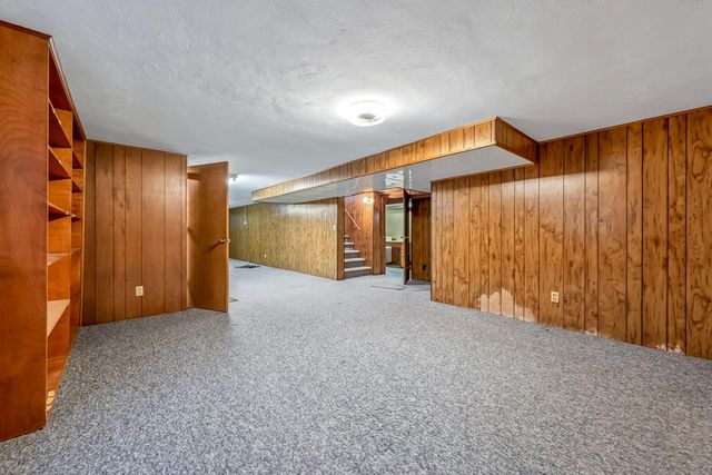 1201 Mills Avenue, Muskegon, MI 49445