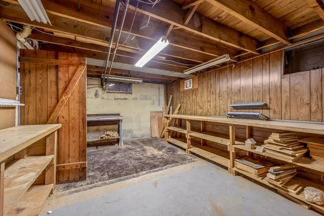 1201 Mills Avenue, Muskegon, MI 49445