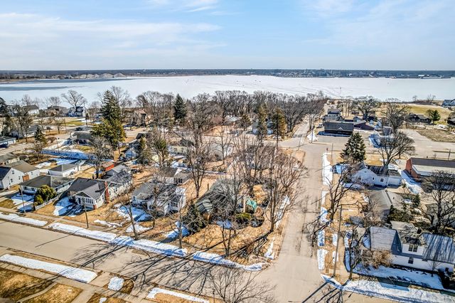 1201 Mills Avenue, Muskegon, MI 49445