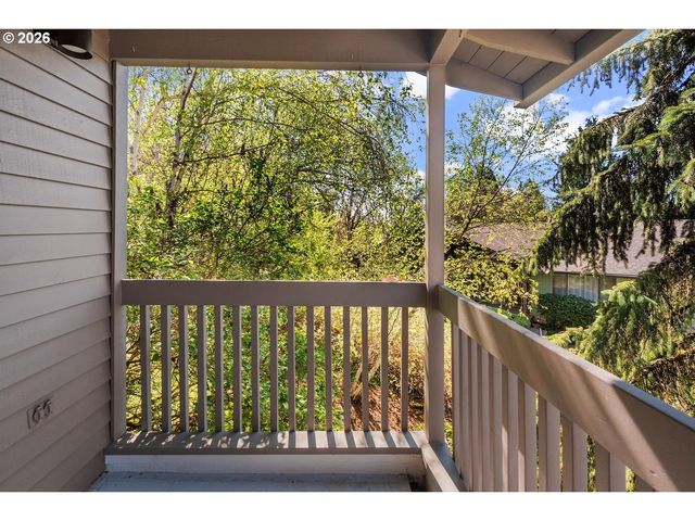 5745 Sw GAINES Ct, Portland, OR 97221