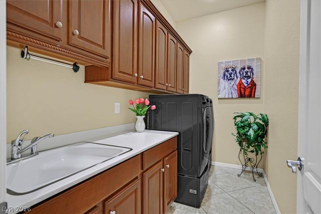 2058 Fountain City Street, Henderson, NV 89052