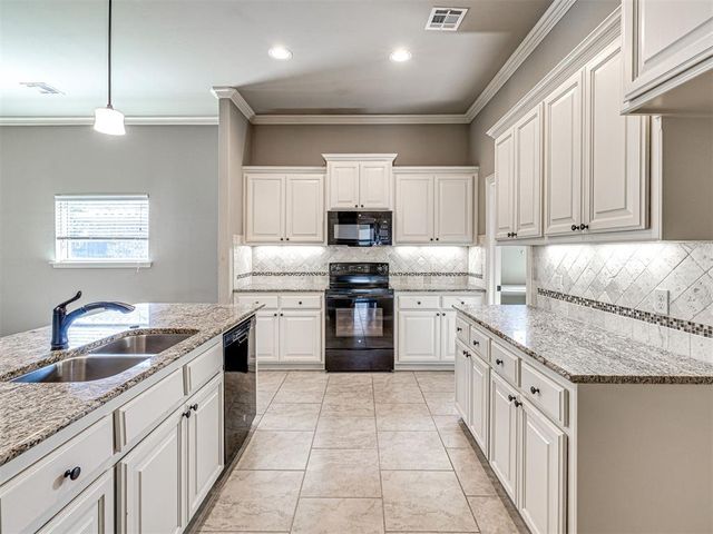 5917 NW 159th Street, Edmond, OK 73013