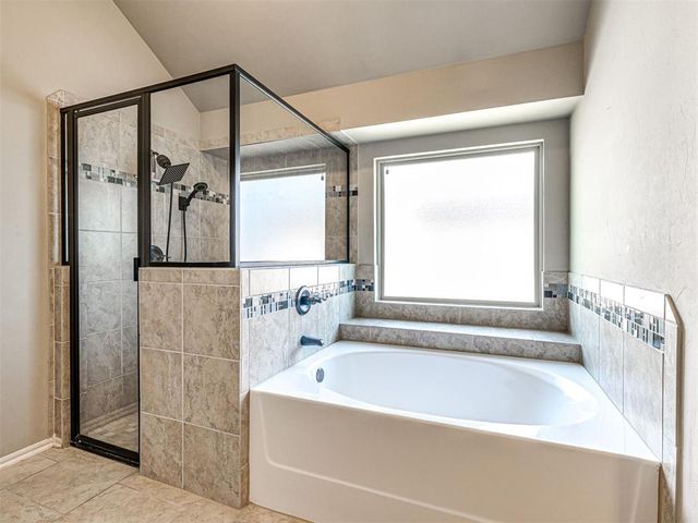 5917 NW 159th Street, Edmond, OK 73013