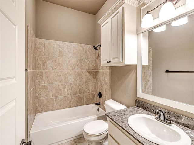 5917 NW 159th Street, Edmond, OK 73013
