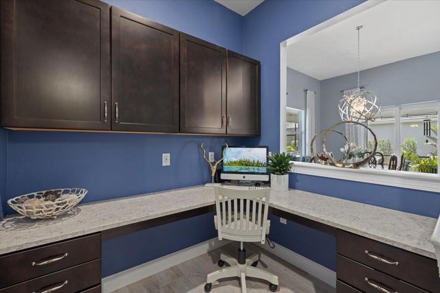 12105 SEABROOK AVENUE, Bradenton, FL 34211