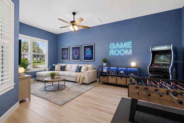 12105 SEABROOK AVENUE, Bradenton, FL 34211