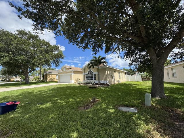 4815 50TH AVENUE W, Bradenton, FL 34210