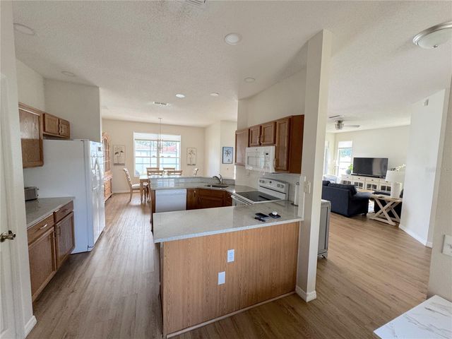 4815 50TH AVENUE W, Bradenton, FL 34210