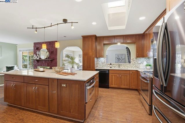 7767 Burnham Way, Dublin, CA 94568