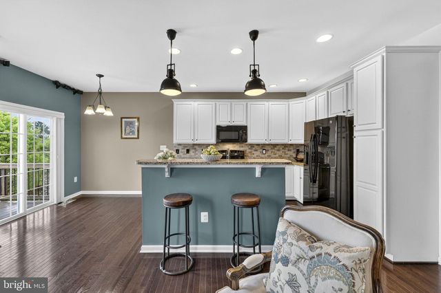 206 CROFT SQ, Purcellville, VA 20132
