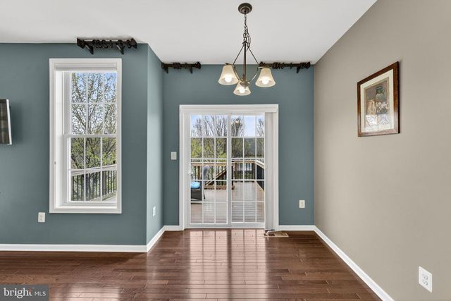 206 CROFT SQ, Purcellville, VA 20132
