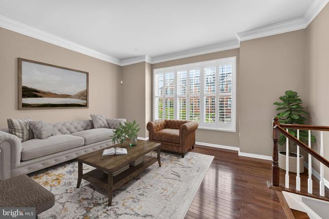 206 CROFT SQ, Purcellville, VA 20132