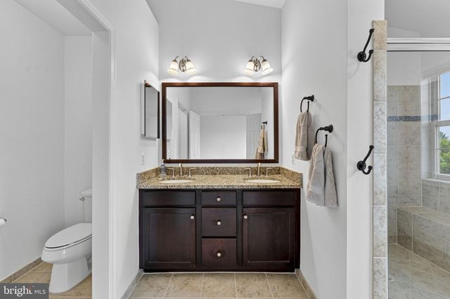 206 CROFT SQ, Purcellville, VA 20132