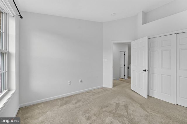 206 CROFT SQ, Purcellville, VA 20132