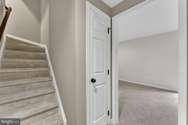 206 CROFT SQ, Purcellville, VA 20132