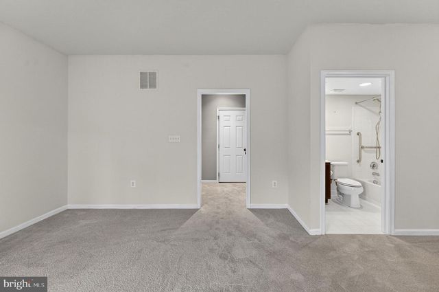 206 CROFT SQ, Purcellville, VA 20132