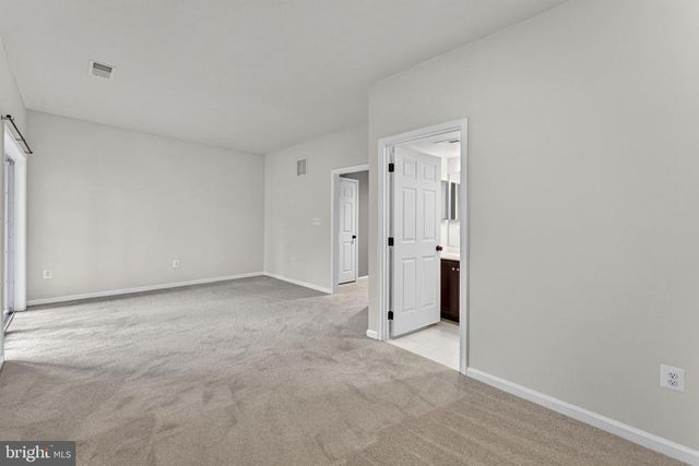 206 CROFT SQ, Purcellville, VA 20132