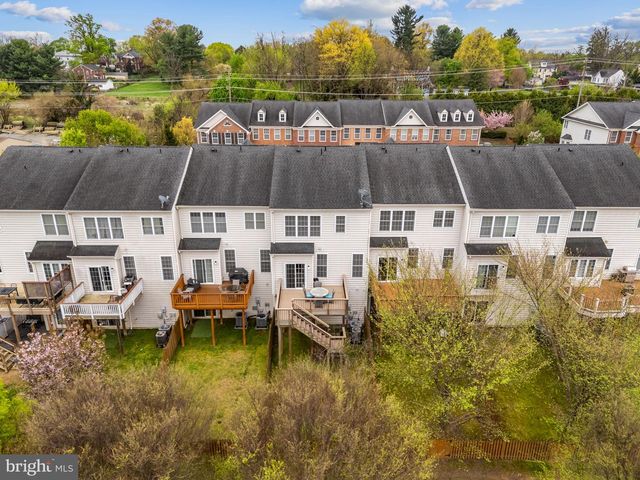 206 CROFT SQ, Purcellville, VA 20132