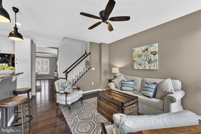 206 CROFT SQ, Purcellville, VA 20132