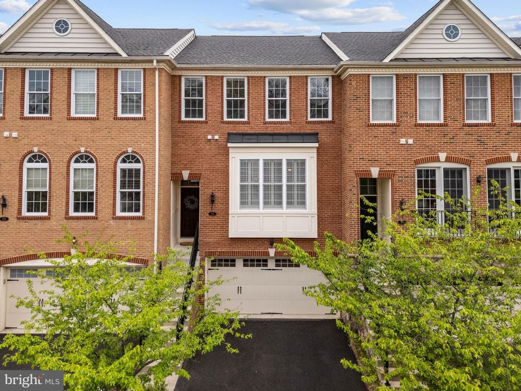 206 CROFT SQ, Purcellville, VA 20132
