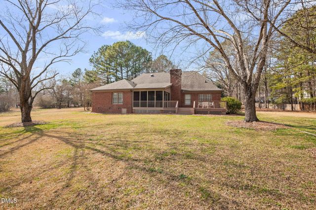 631 Cross Link Drive, Angier, NC 27501