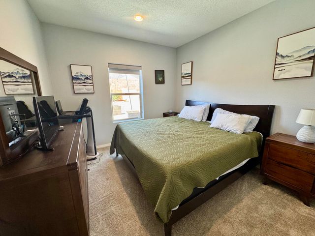 127 Prism Avenue SW, Rio Rancho, NM 87124