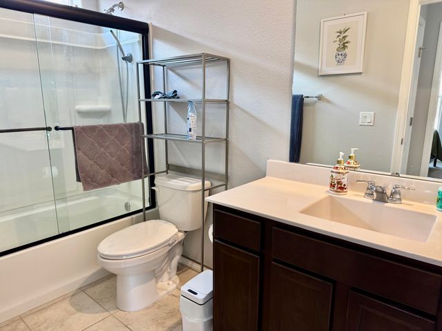 127 Prism Avenue SW, Rio Rancho, NM 87124
