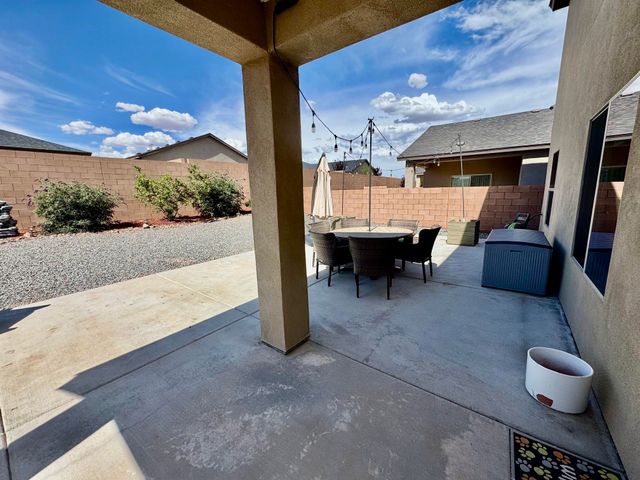 127 Prism Avenue SW, Rio Rancho, NM 87124