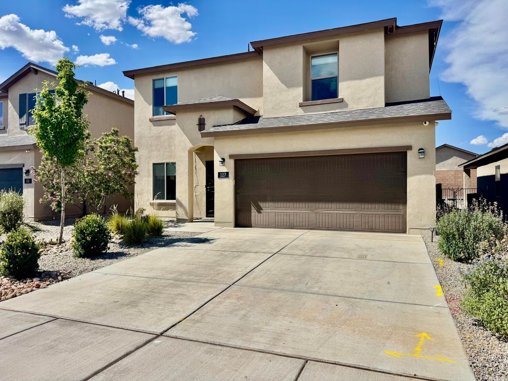 127 Prism Avenue SW, Rio Rancho, NM 87124